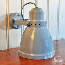 Grå vägglampa